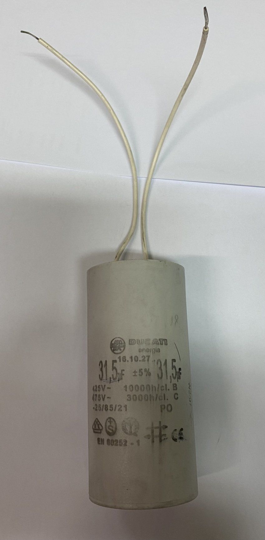 Condensador 31,5uf